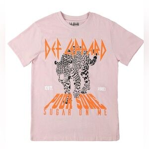 ✨ New ✨ Def Leppard Short Sleeve Tee Size Medium ✨